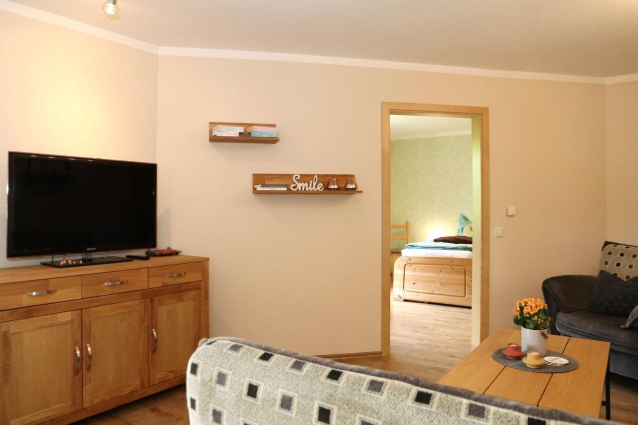 Ferienwohnung Sonnenhang-Hartmann オルスベルク エクステリア 写真